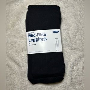 Old navy mid rise black leggings NEW